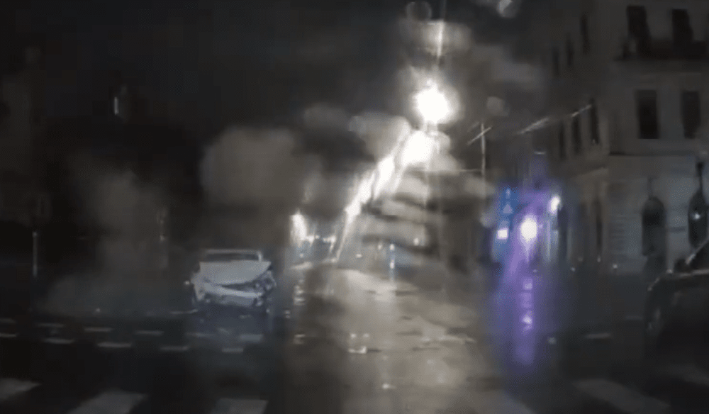 Manelistul Culiță Sterp și-a distrus mașina: era beat și a fugit de polițiști. Momentul impactului VIDEO