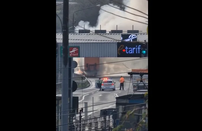 Sunt degajări mari de fum. FOTO captură video FB Antena 3 Constanta