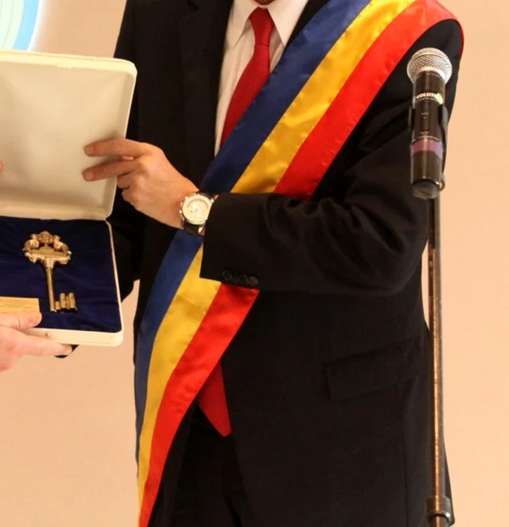 Avocatul Poporului ar putea primi în plus încă 4.935 de lei.