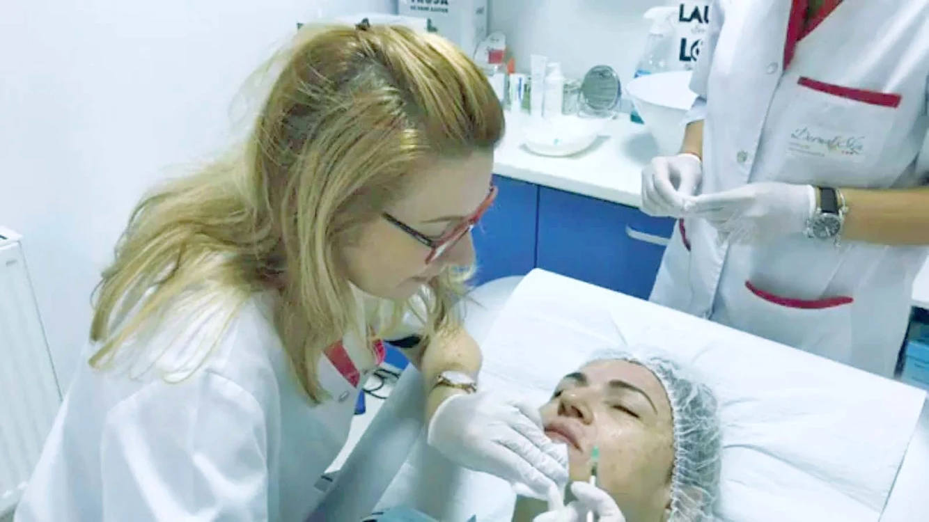 Medicul i-a estompat şi ridurile din jurul ochilor