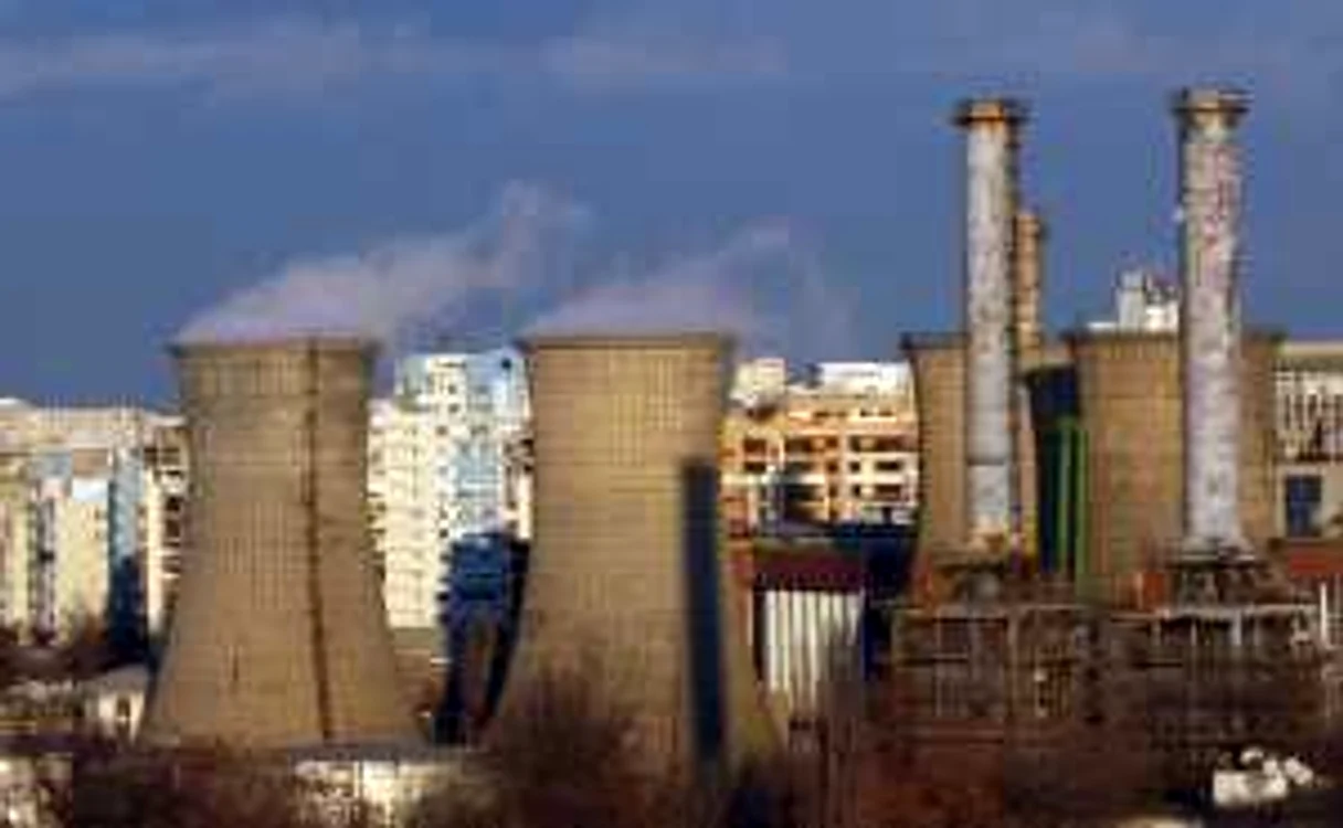 
		    
		    
		    
		    
		    
		    Jumătate din producția de energie a României este generată de termocentrale   Foto: Mediafax		    		    		    		    		    		    
