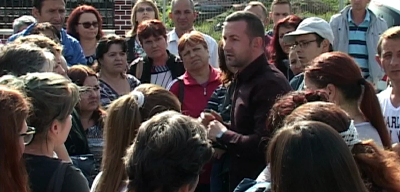 Oamenii au venit în număr mare să se angajeze