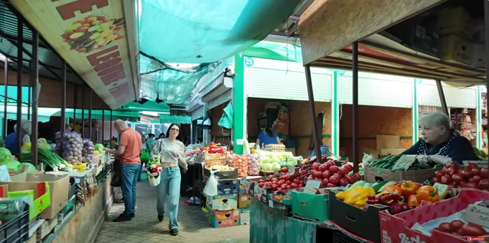 Piață / Foto: captură video