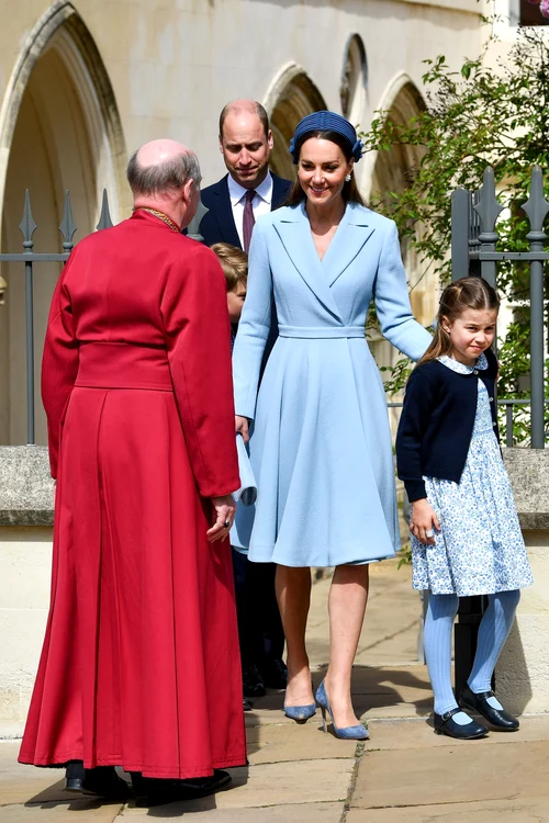 Kate Middleton a impresionat din nou datorită ținutei alese Sursă foto: Profimedia