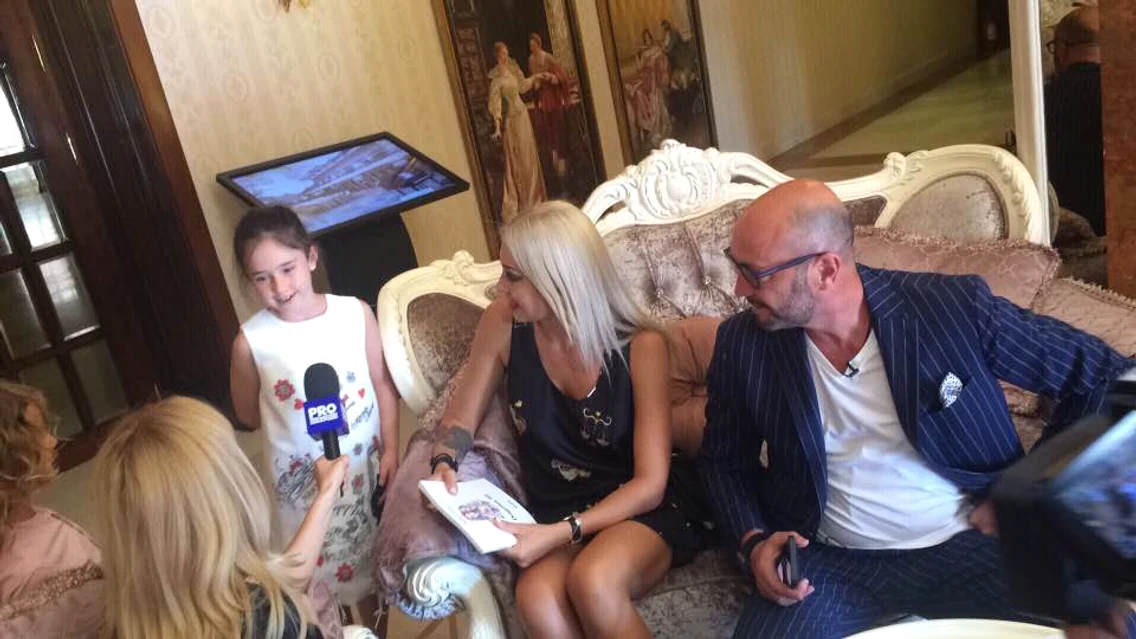 Raluca Zenga poezii Dragostea 3D (1) jpeg