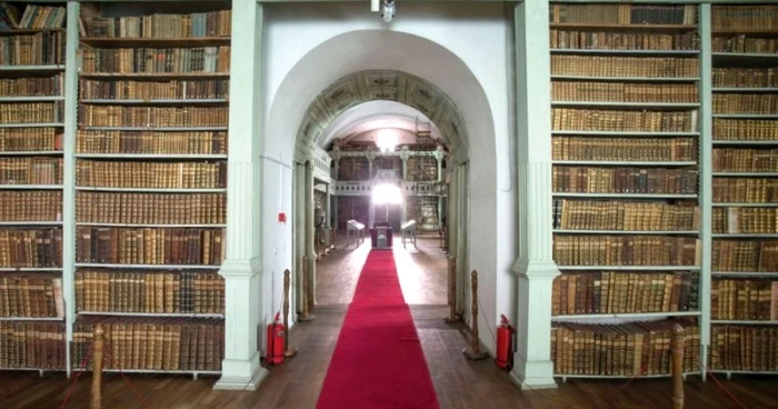 Biblioteca Battyaneum