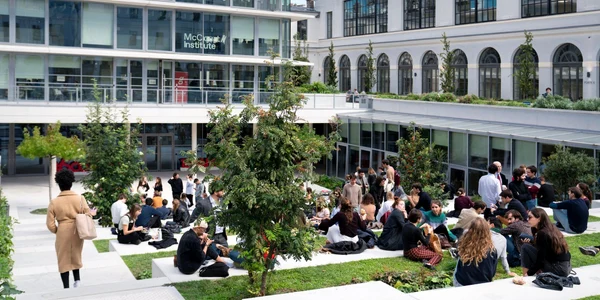 Sciences Po FOTO Facevook Sciences Po jpg