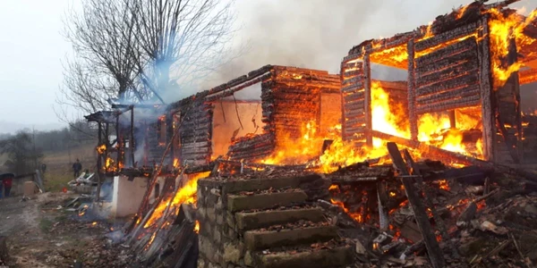 Incendiu casa apuseni