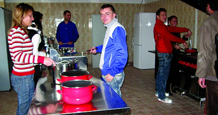 Tinerii reşiţeni fac cursuri de calificare fără a avea vreun rezultat