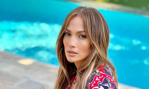 Jennifer Lopez sexy (3) jpg