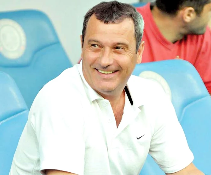 
    Elhamed a fost cel  mai valoros  dinamovist în retur,  dar nu a fost ţinut  la echipă Foto: Mediafax   