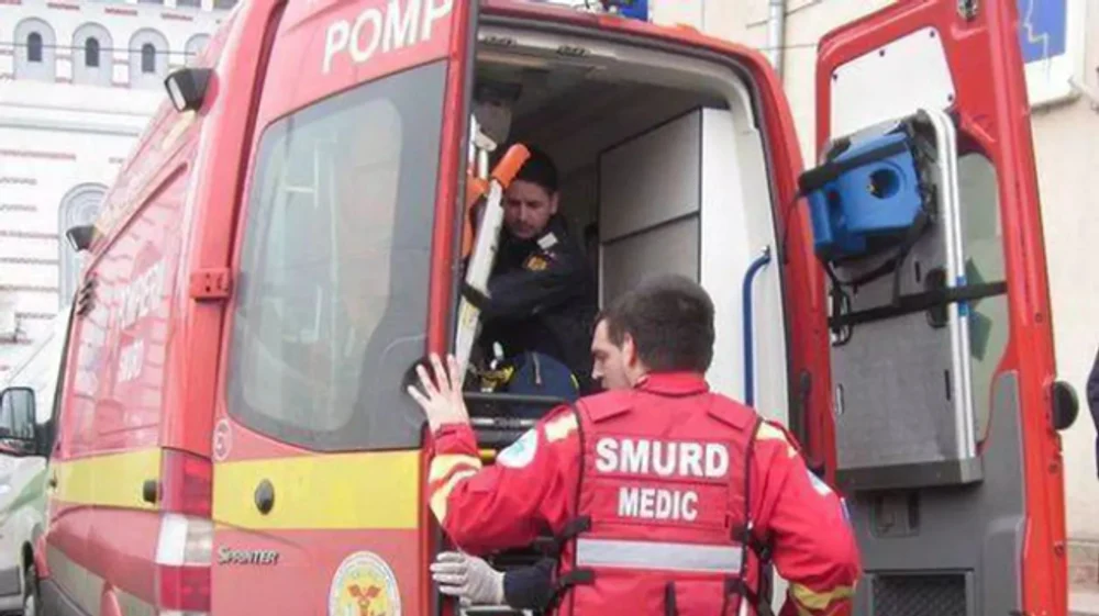 Accident cu 10 persoane implicate pe DN 14, în județul Sibiu: trei victime au fost transportate la spital