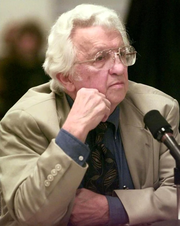 10 doctorul lui elvis presley jpg jpeg