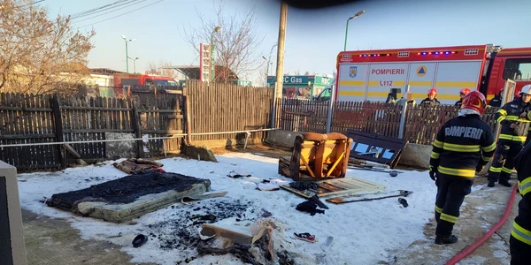 Explozie urmată de incendiu, Ulmi. FOTO ISU Dâmbovița