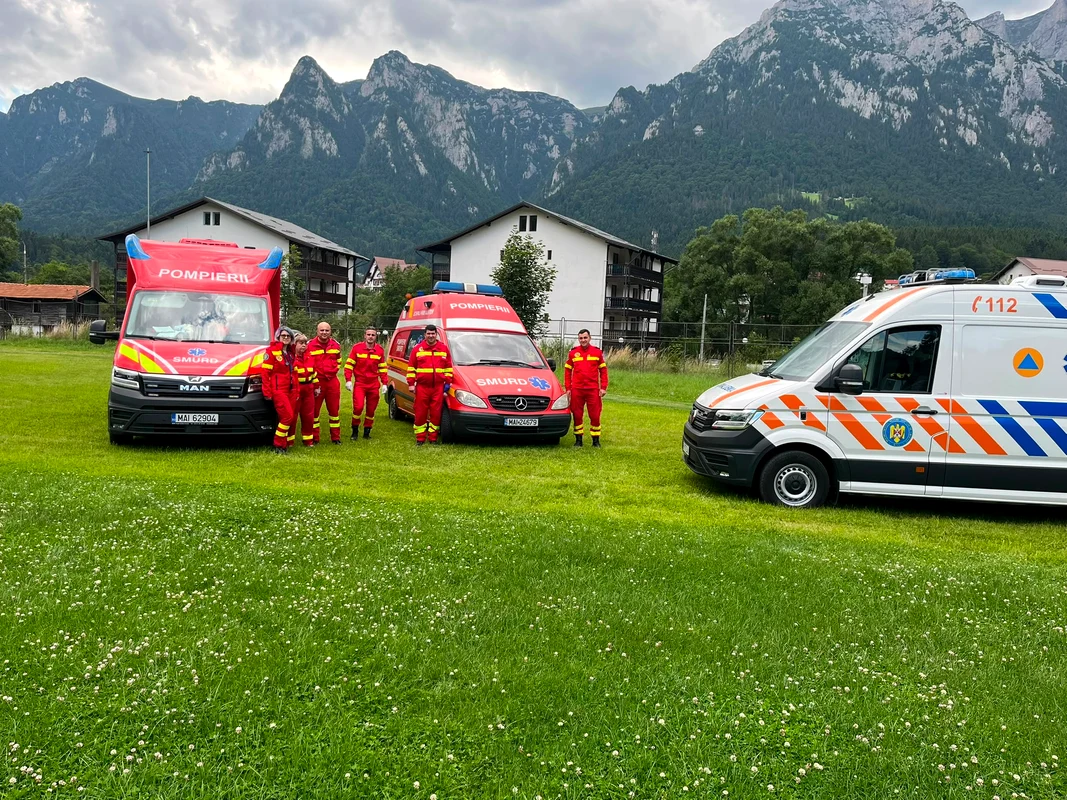 Intervenția este în dinamică pentru salvarea celor 4 alpiniști. FOTO: ISU Prahova