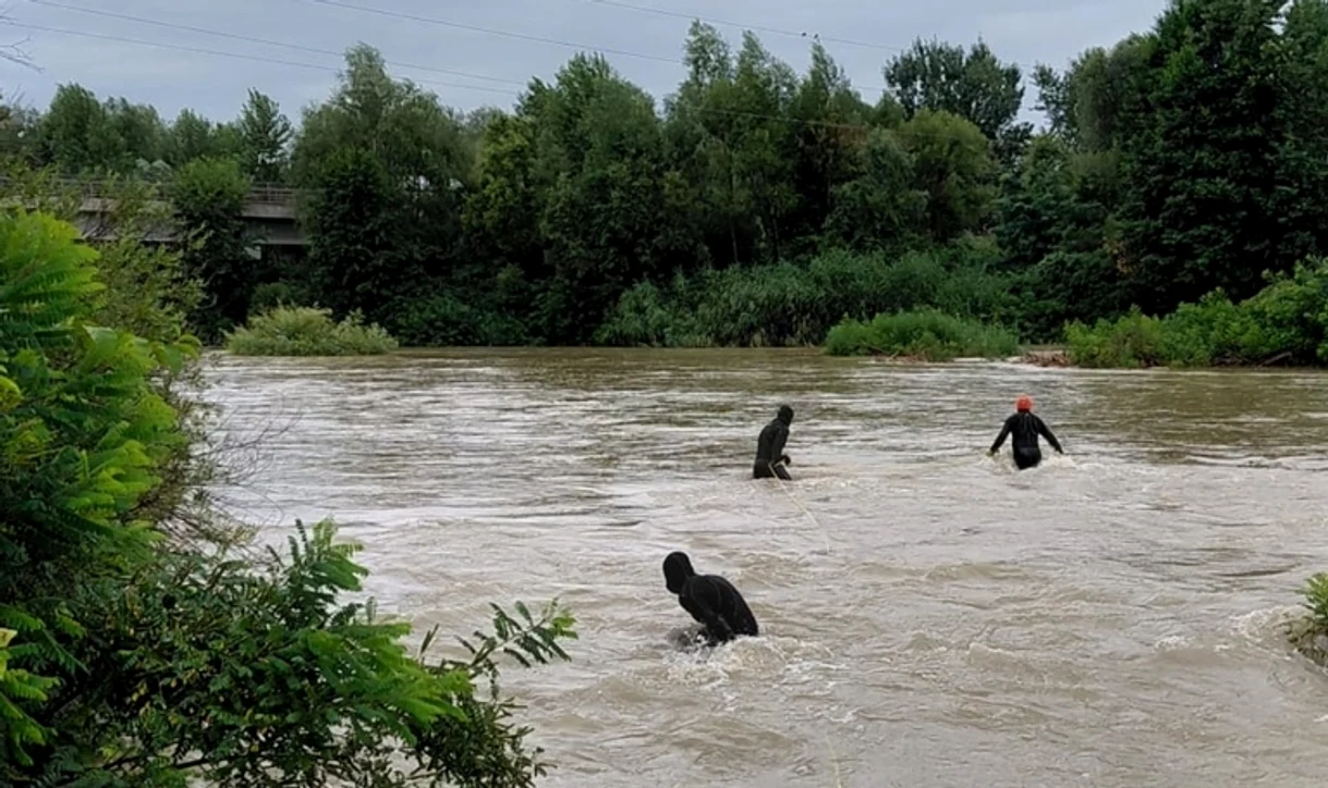 Cei doi tineri au fost găsiți decedați. FOTO ISU Dâmbovița