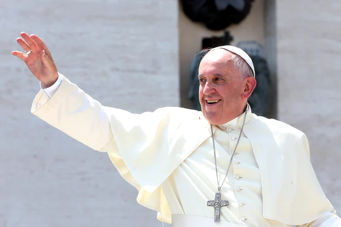 
    Papa Francisc vorbeşte despre vizita în România Foto: Getty  