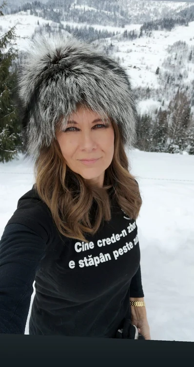 Romanița Iovan a purtat o bluză cu un mesaj emoționant, în memoria fostului ei soț