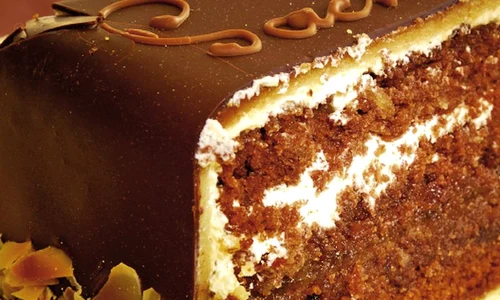 1366991140 631tort 20sacher jpeg