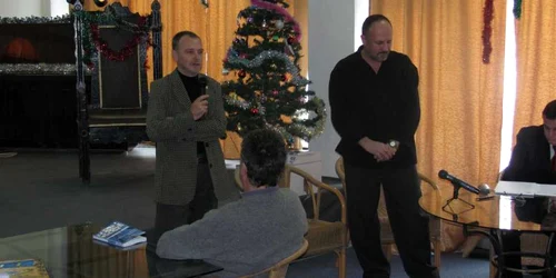 Ioan Mănăilă şi Gelu Brebenel au publicat pentru prima oară o carte