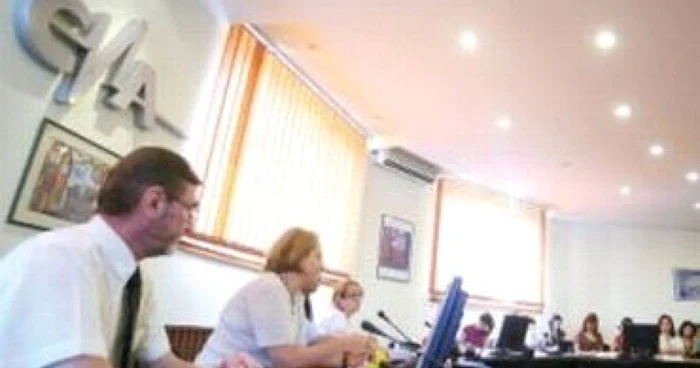 CNA a amendat posturile TV pentru depăşirea spaţiului de publicitate