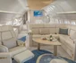 Avionul privat cu care zboară frații Tate spre Dubai. FOTO: Facebook / Boardin Pass