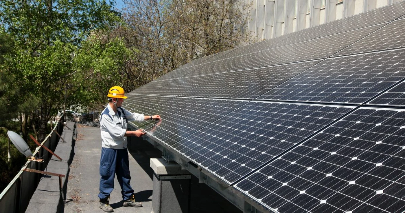 Valoarea parcului fotovoltaic se ridică la 3 milioane de euro FOTO arhivă Adevărul
