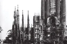 5 lucruri despre    La Sagrada Familia jpeg