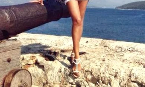 Nicoleta Luciu fara creme solare2 jpeg