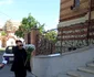 Maria Ciobanu a adus la priveghi un superb buchet de flori albe
