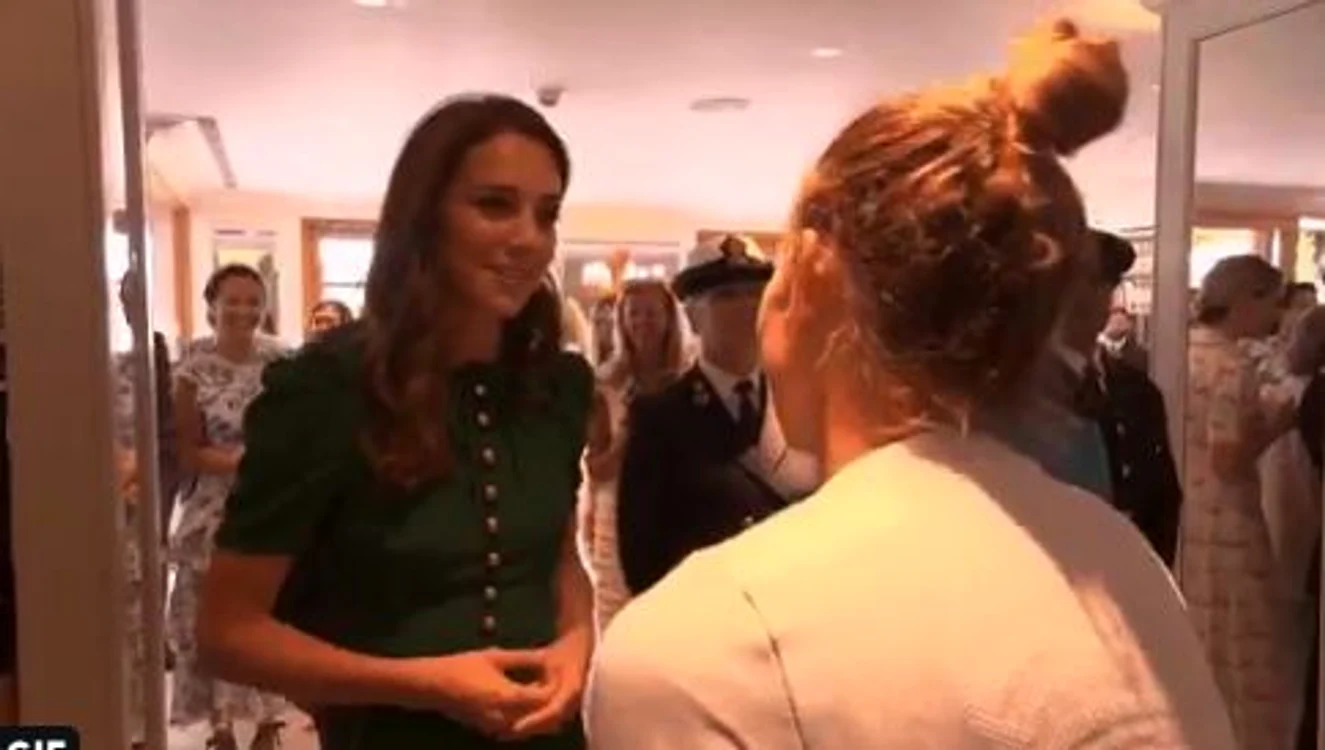 Kate Middleton a mers în salonul oficial al Wimbledon pentru a o felicita pe Simona Halep