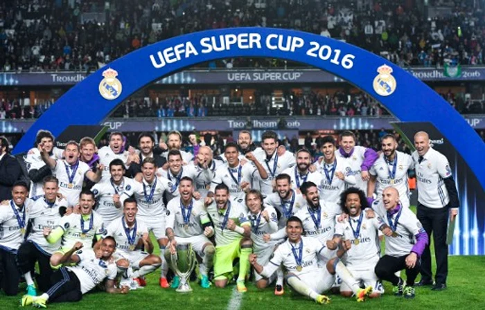 
    Ramos şi compania au fost de departe cea mai bună echipă a continentului în 2016Foto: AFP  