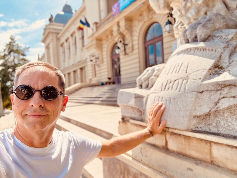„Praf e educația, nu generația”. Dan Negru ia apărarea elevilor după testele PISA: „Câți dintre miniștri le-ar trece?”