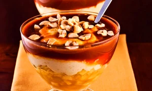 desert cu pere si sos caramel jpeg