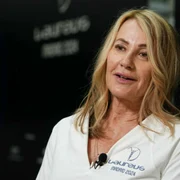 Nadia comaneci platformax jpg