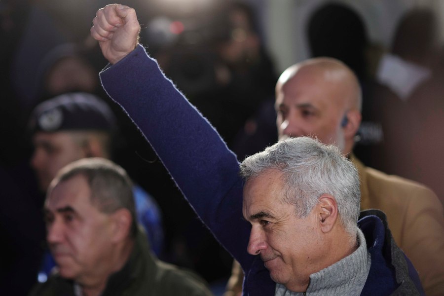 Propaganda rusă instigă românii la revoluție. „UE ne-a furat președintele: în România se pregătește o revoluție”. Mitingul de sâmbătă ar fi momentul
