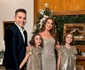 "Am reușit să filmăm alături de Ioana și Maria, gemenele noastre minunate și cu o parte din familia noastră", a mai spus Lavinia