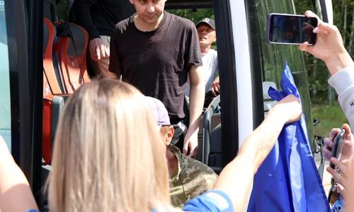 schimb de prizonieri intre rusia si ucraina foto X @zelenskyyua png