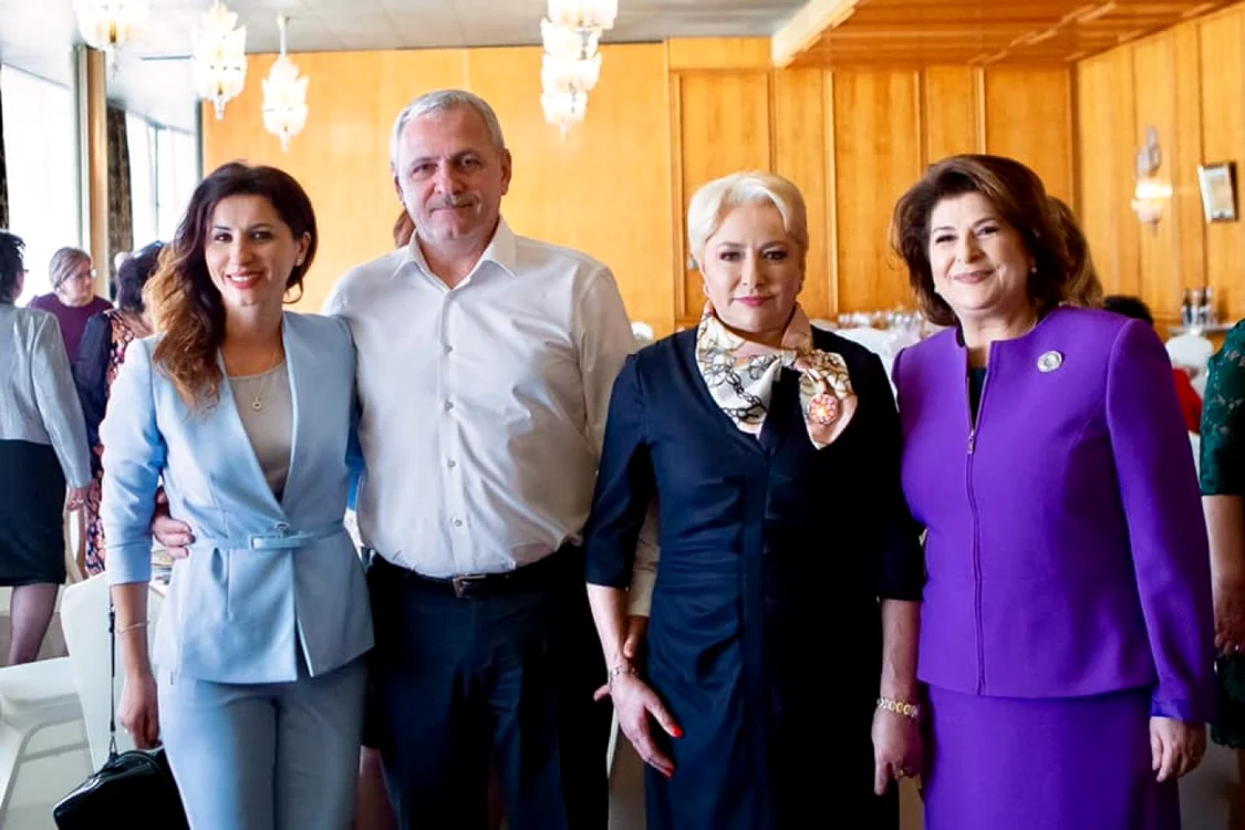 Liviu Dragnea merge pe mâna femeilor Foto Facebook / Rovana Plumb