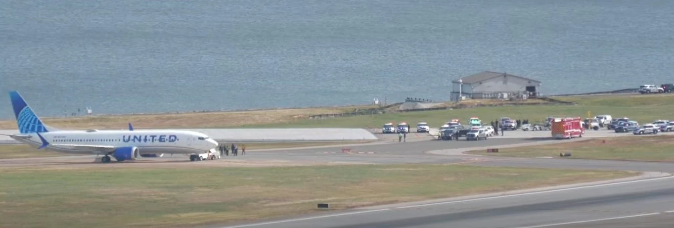 Trafic aerian întrerupt şi pasagerii evacuaţi pe Aeroportul „Ronald Reagan” din Washington, din cauza unei amenințări cu bombă