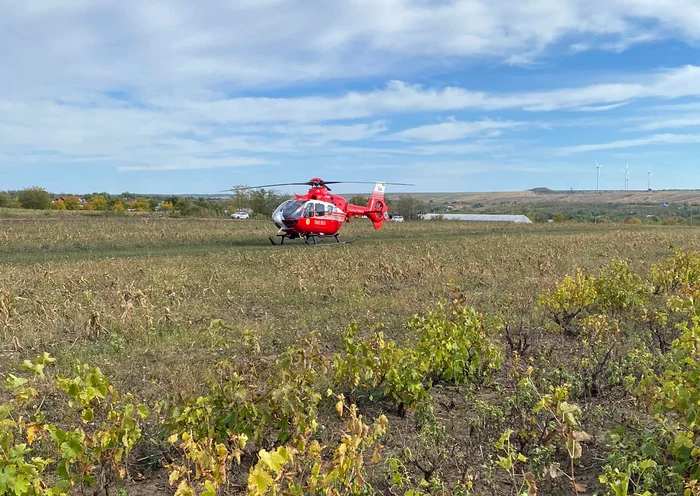 Șoferul împușcat, transportat la spital cu elicopterul SMURD FOTO: Florin Doca/Facebook