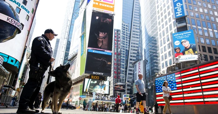 Numărul patrulelor de poliţie au fost suplimentate de duminică dimineaţă în New York. FOTO: Reuters