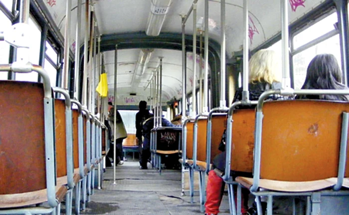 Starea jalnică a tramvaielor îi deranjează pe mulţi timişoreni