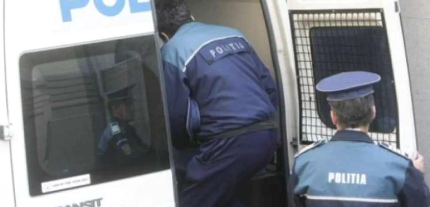 Şoferul care a încercat să mituiască un poliţista  fost condamnat la închisoare