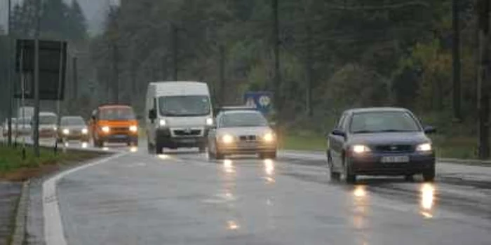 În acest moment, traficul este îngreunat din cauza carosabilului umed foto: Arhivă