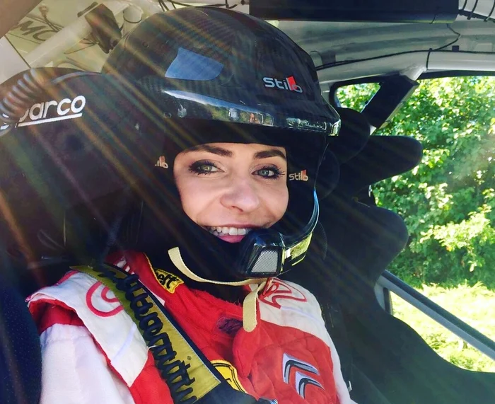 
    Adina Buzatu a alergat la Semimaratonul Bucureștifoto: Arhiva Personală  