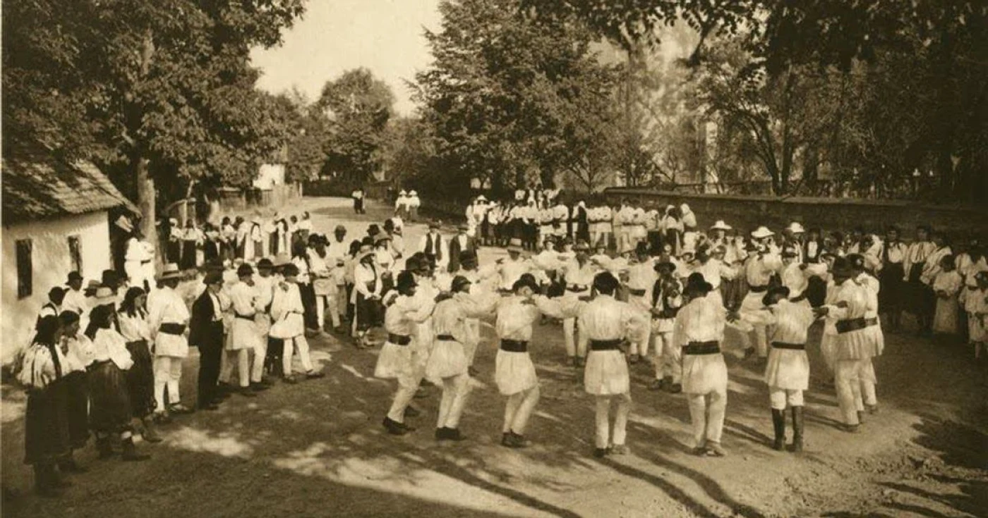 Drăguş – horă