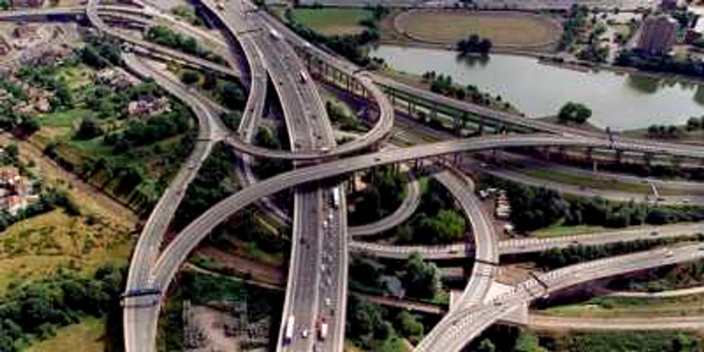Cea mai complicată intersecţie din lume