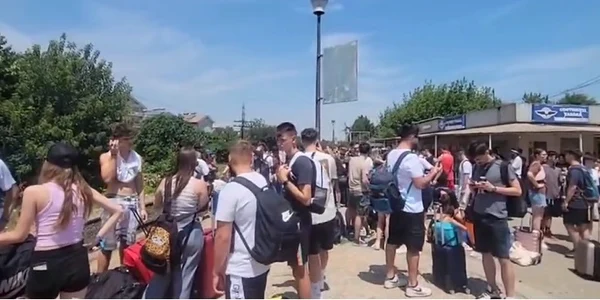 tineri statia costinesti   captura video neptun tv2 jpg