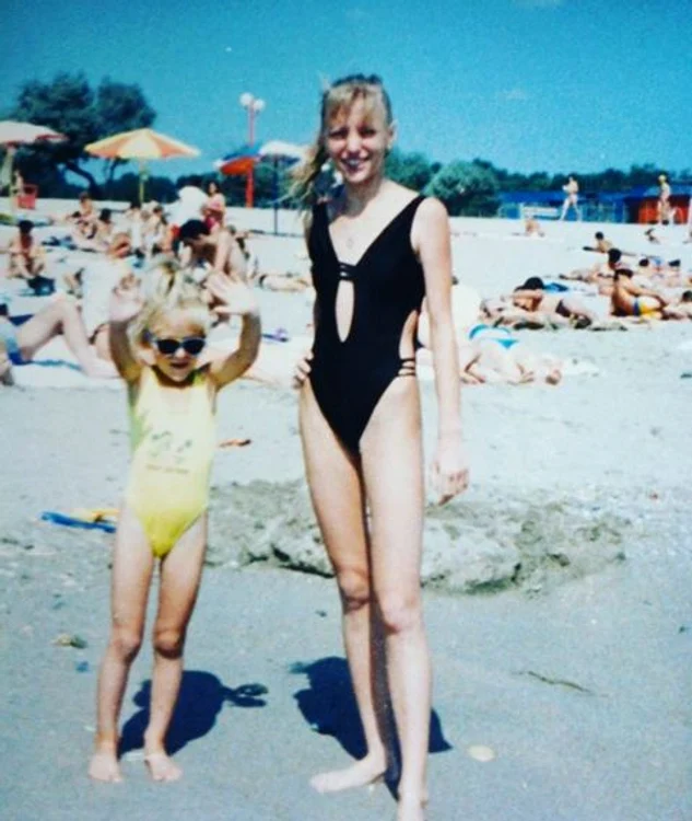 Delia le-a arătat fanilor o poză din adolescență